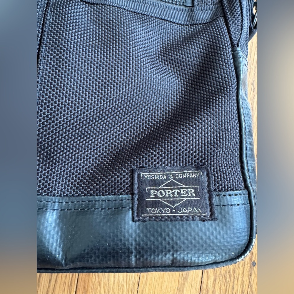 Porter and Co Nylon Messenger Bag - Black - Picture 6 of 15